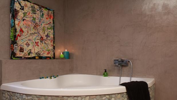 Béton ciré dans votre salle de bain: résiste à l'eau